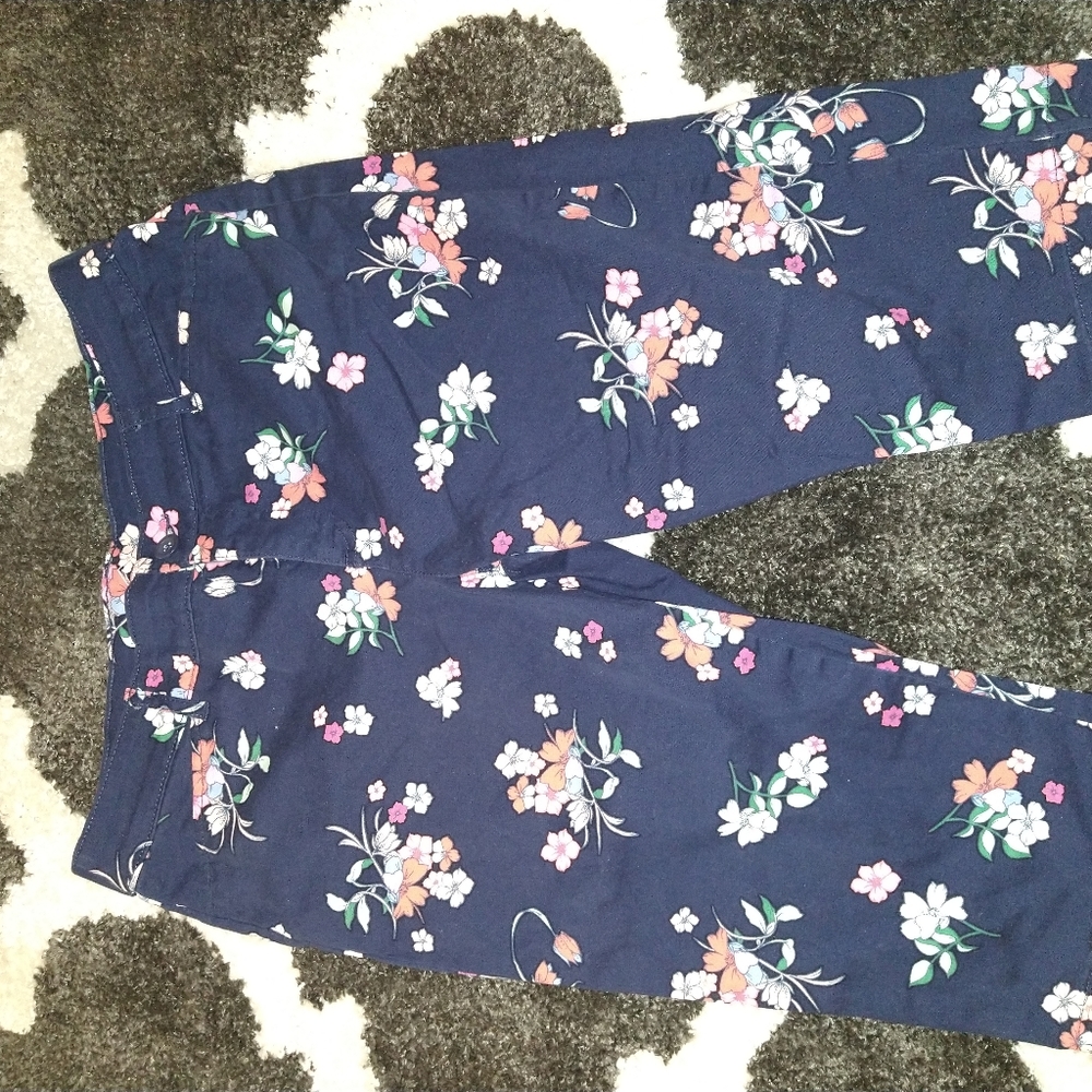St John's Bay capri pants